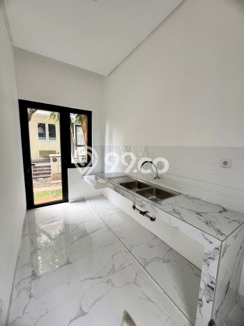 Siap Huni Rumah Mewah 4 Kamar di BSD Dekat ke Mana Saja Siap Huni Rumah Mewah 4 Kamar di BSD Dekat ke Mana Saja