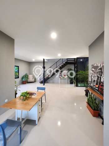 Rumah Elit Modern Tanpa Renovasi di BSD Tangerang Rumah Elit Modern Tanpa Renovasi di BSD Tangerang