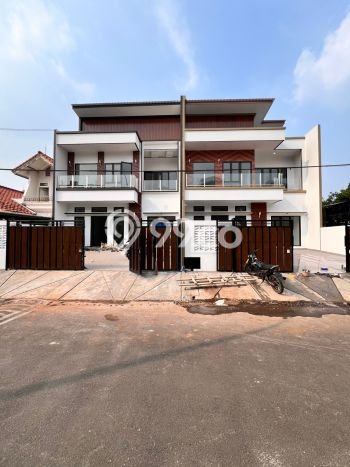 Rumah Luxury Modern Siap Huni di BSD Tangerang Rumah Luxury Modern Siap Huni di BSD Tangerang