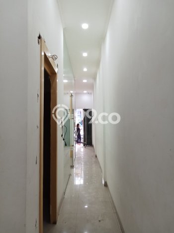 Unit Ruko Dijual di Jakarta Barat LT 100m2 & LB 190m2 Unit Ruko Dijual di Jakarta Barat LT 100m2 & LB 190m2