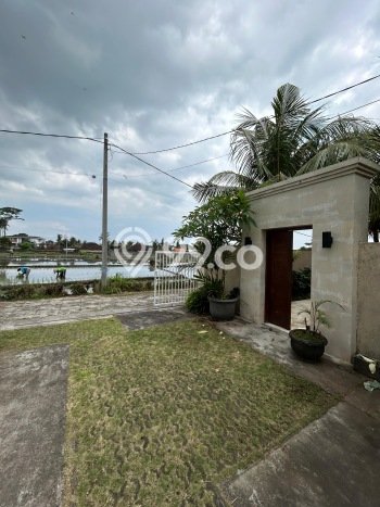 Vila Strategis Kawasan , Area 520m2m², Lingkungan Nyaman Vila Strategis Kawasan , Area 520m2m², Lingkungan Nyaman