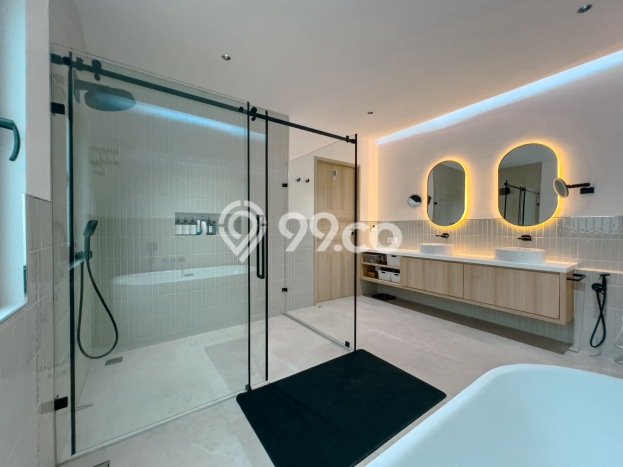 Aset Potensial! Vila Kawasan , Luas 250m2m², Area Premium dengan nilai meningkat Aset Potensial! Vila Kawasan , Luas 250m2m², Area Premium dengan nilai meningkat