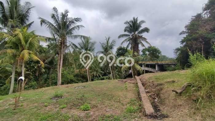 Tanah Dijual Lokasi Gianyar, Gianyar dengan Luas Tanah 668m2 dan Status SHM Tanah Dijual Lokasi Gianyar, Gianyar dengan Luas Tanah 668m2 dan Status SHM