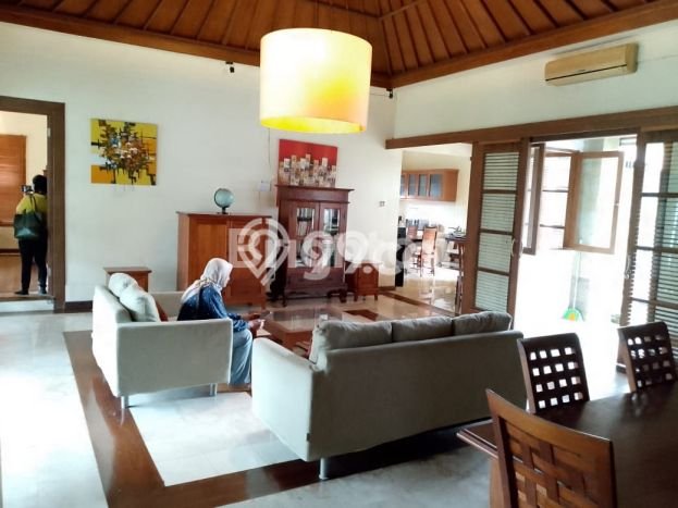 Vila Strategis di , Luas 600m2m², Lingkungan Asri dan aman Vila Strategis di , Luas 600m2m², Lingkungan Asri dan aman