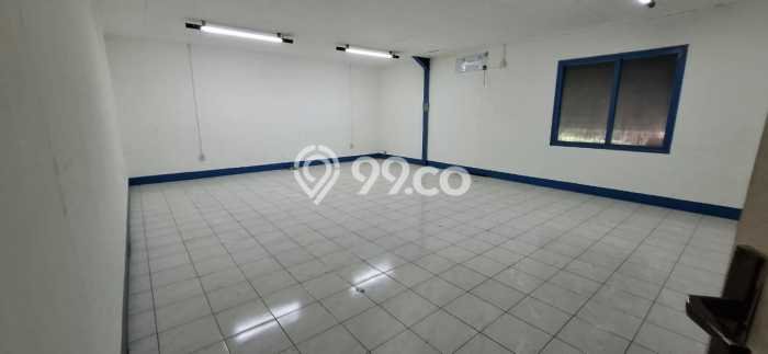 Unit Gudang Dijual di Karang Tengah Tangerang Luas Tanah 4900m2, Luas Bangunan 2000m2 Unit Gudang Dijual di Karang Tengah Tangerang Luas Tanah 4900m2, Luas Bangunan 2000m2