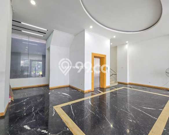 Kantor Dijual di Prime Area Jakarta Pusat Luas 1750m2 Kantor Dijual di Prime Area Jakarta Pusat Luas 1750m2