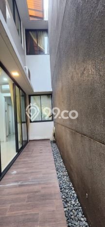 Rumah sewa siap huni 4 KT di Bintaro, Tangerang Selatan Rumah sewa siap huni 4 KT di Bintaro, Tangerang Selatan