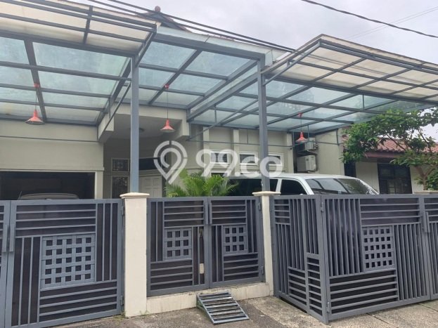Jual Rumah Mewah Elegan Dengan View Eksklusif di Sektor 3 - Bintaro, Tangerang Selatan Jual Rumah Mewah Elegan Dengan View Eksklusif di Sektor 3 - Bintaro, Tangerang Selatan