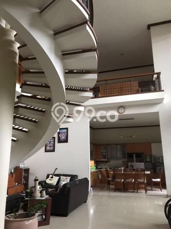 Rumah Luxury Modern Siap Huni di Otista Bandung Rumah Luxury Modern Siap Huni di Otista Bandung
