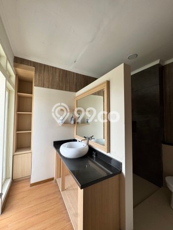 Rumah Area Strategis di Batununggal, Bandung, LT 190m2m² LB 300m2m² Rumah Area Strategis di Batununggal, Bandung, LT 190m2m² LB 300m2m²