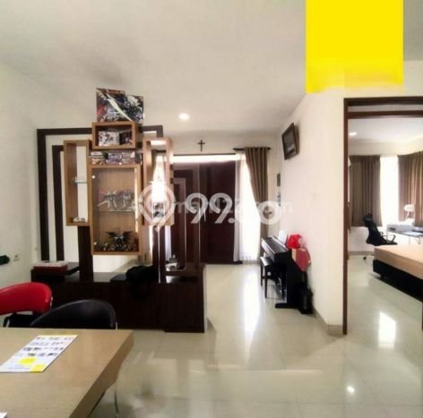 Rumah Mewah LB 156m2 Siap Pakai Desain Elegan di mekar wangi, Bandung Rumah Mewah LB 156m2 Siap Pakai Desain Elegan di mekar wangi, Bandung