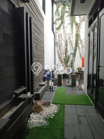 Rumah Luxury Modern Tanpa Renovasi di Setra Sari Bandung Rumah Luxury Modern Tanpa Renovasi di Setra Sari Bandung