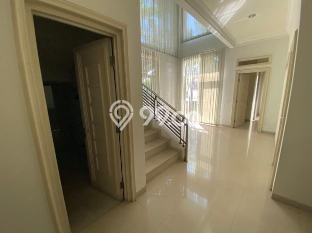 Dijual Cepat Rumah Minimalis & Modern LB 345m2 di Jangli Dijual Cepat Rumah Minimalis & Modern LB 345m2 di Jangli