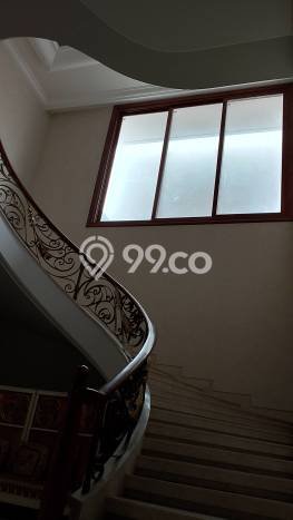 Siap Huni Hunian Elit 5 Kamar di Gajah Mungkur Dekat ke Mana Saja Siap Huni Hunian Elit 5 Kamar di Gajah Mungkur Dekat ke Mana Saja