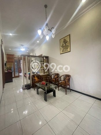 Rumah Bagus area Majapahit, Semarang, Luas Tanah 234m², LB 200m² Rumah Bagus area Majapahit, Semarang, Luas Tanah 234m², LB 200m²