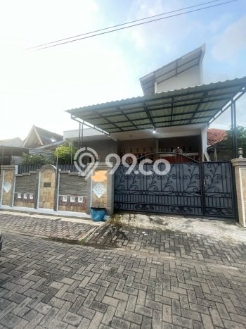 Rumah Bagus area Majapahit, Semarang, Luas Tanah 234m², LB 200m² Rumah Bagus area Majapahit, Semarang, Luas Tanah 234m², LB 200m²
