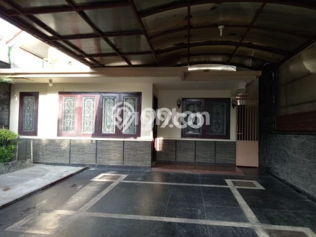 Rumah Sewa Malang LT 160m2 LB 150m2 Area Araya Rumah Sewa Malang LT 160m2 LB 150m2 Area Araya