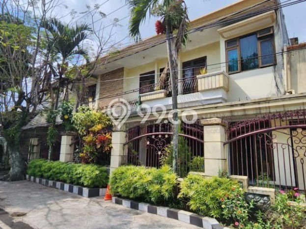 For Sale! Premium House LT 316m2 Desain Elegan di Kasin For Sale! Premium House LT 316m2 Desain Elegan di Kasin