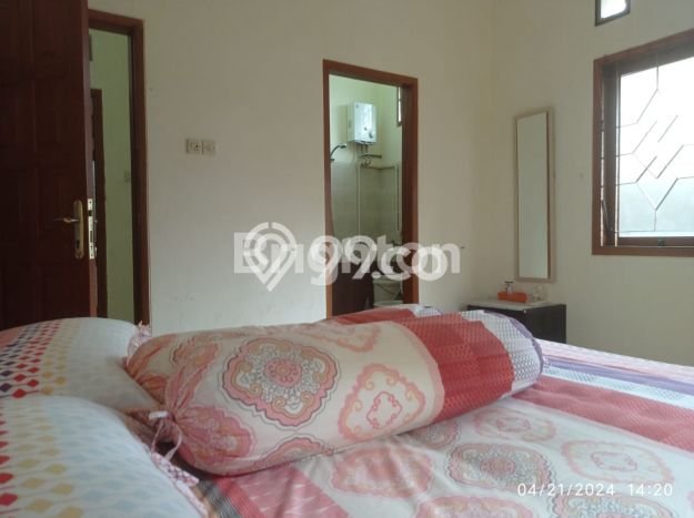 Rumah Siap Disurvey di , Malang, Luas 204m2m² LB 150m2m² Rumah Siap Disurvey di , Malang, Luas 204m2m² LB 150m2m²