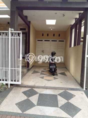 Disewakan! Rumah 4 Kamar Tidur &
4 Kamar Mandi di Permata Jingga, Malang Disewakan! Rumah 4 Kamar Tidur &
4 Kamar Mandi di Permata Jingga, Malang