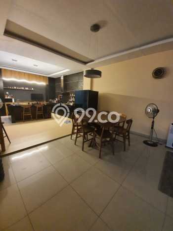 Siap Huni Rumah Mewah 5 Kamar di Cengkareng Dekat ke Mana Saja Siap Huni Rumah Mewah 5 Kamar di Cengkareng Dekat ke Mana Saja