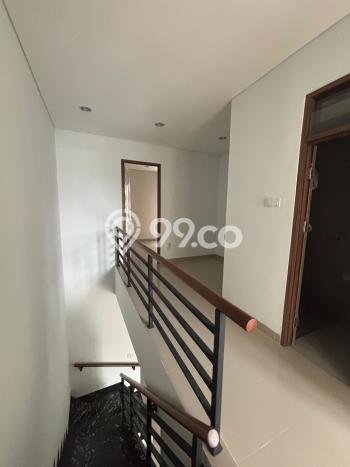 Dijual Hunian Rumah Terawat 2 KT di Taman Surya, Jakarta Barat Dijual Hunian Rumah Terawat 2 KT di Taman Surya, Jakarta Barat