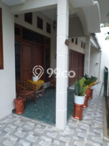 Rumah Elit Modern Tanpa Renovasi di Ngesrep Semarang Rumah Elit Modern Tanpa Renovasi di Ngesrep Semarang