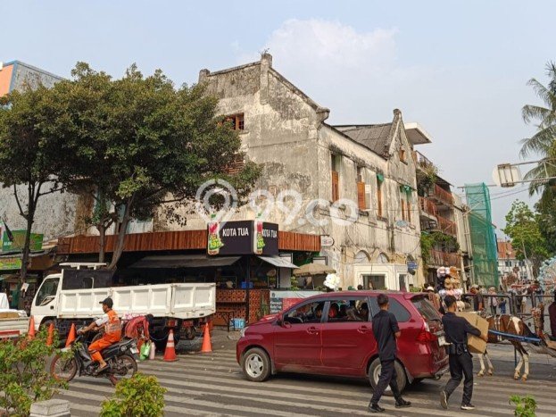 Unit Ruko Dijual di Jakarta Barat LT 186m2 & LB 244m2 Unit Ruko Dijual di Jakarta Barat LT 186m2 & LB 244m2