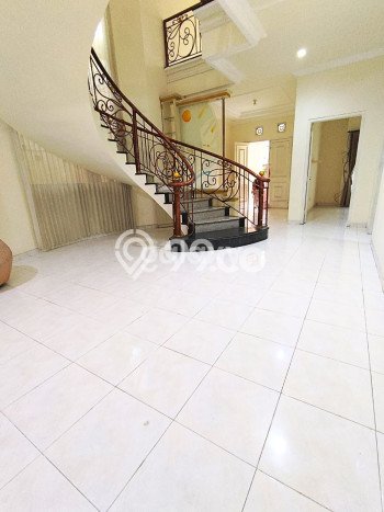 Best Deal Hunian Premium Ideal dan Luas di Tenggilis Mejoyo, Surabaya Best Deal Hunian Premium Ideal dan Luas di Tenggilis Mejoyo, Surabaya
