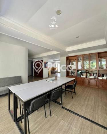 Jual Rumah Harga Miring Kebayoran Baru Punya 4 Kamar & LT 921m2 Jual Rumah Harga Miring Kebayoran Baru Punya 4 Kamar & LT 921m2