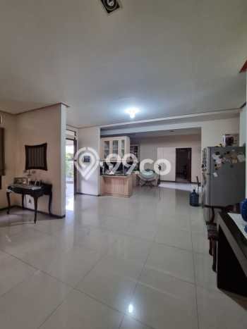 Rumah Elit LB 550m2 Siap Huni Desain Elegan di Pondok Indah, Jakarta Selatan Rumah Elit LB 550m2 Siap Huni Desain Elegan di Pondok Indah, Jakarta Selatan