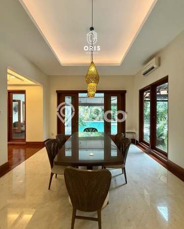 For Sale Rumah Elit Exclusive di Kebayoran Baru, Jakarta Selatan For Sale Rumah Elit Exclusive di Kebayoran Baru, Jakarta Selatan