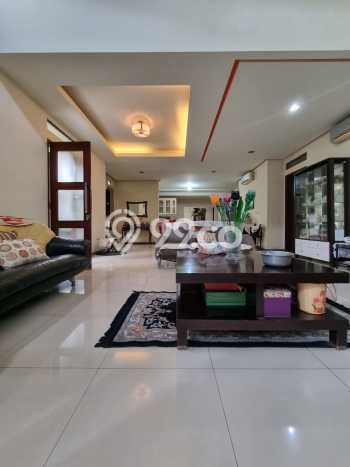 Rumah Elit LB 550m2 Siap Huni Desain Elegan di Pondok Indah, Jakarta Selatan Rumah Elit LB 550m2 Siap Huni Desain Elegan di Pondok Indah, Jakarta Selatan