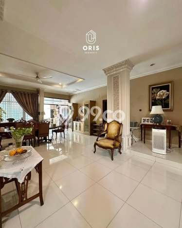 Hunian Mewah Dijual LT 1000m2 di Kebayoran Baru, Jakarta Selatan Hunian Mewah Dijual LT 1000m2 di Kebayoran Baru, Jakarta Selatan