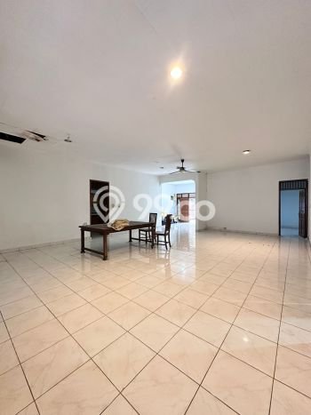 Rumah Elit LB 300m2 Siap Pakai Desain Elegan di Senopati, Jakarta Selatan Rumah Elit LB 300m2 Siap Pakai Desain Elegan di Senopati, Jakarta Selatan