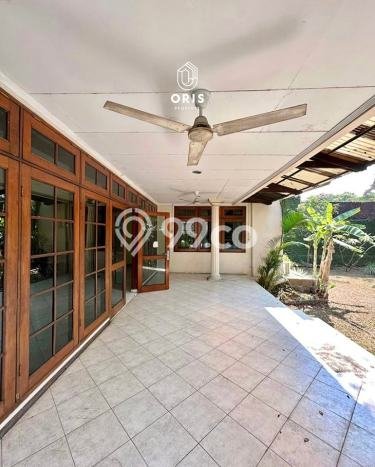 Jual Rumah Luas Elegan Dengan View Cantik di Kemang, Jakarta Selatan Jual Rumah Luas Elegan Dengan View Cantik di Kemang, Jakarta Selatan