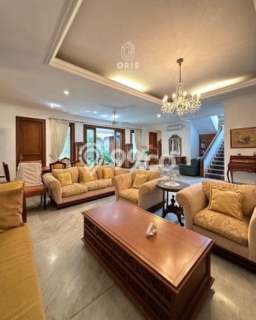 Rumah Mewah Dijual LT 667m2 di Kebayoran Baru, Jakarta Selatan Rumah Mewah Dijual LT 667m2 di Kebayoran Baru, Jakarta Selatan