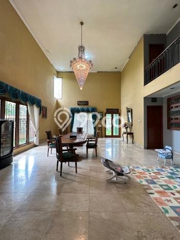 Rumah Mewah LB 300m2 Siap Huni Desain Elegan di Kemang, Jakarta Selatan Rumah Mewah LB 300m2 Siap Huni Desain Elegan di Kemang, Jakarta Selatan