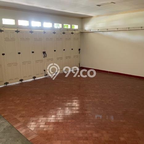 Rumah Mewah LB 500m2 Siap Huni Desain Elegan di Pondok Indah, Jakarta Selatan Rumah Mewah LB 500m2 Siap Huni Desain Elegan di Pondok Indah, Jakarta Selatan