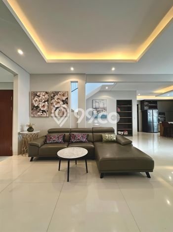 Rumah Luxury Modern Tanpa Renovasi di Sudirman Jakarta Selatan Rumah Luxury Modern Tanpa Renovasi di Sudirman Jakarta Selatan