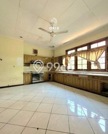 Jual Rumah Luas Elegan Dengan View Cantik di Kemang, Jakarta Selatan Jual Rumah Luas Elegan Dengan View Cantik di Kemang, Jakarta Selatan