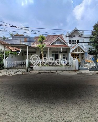 Hunian Mewah LB 200m2 Siap Huni Desain Elegan di Senopati, Jakarta Selatan Hunian Mewah LB 200m2 Siap Huni Desain Elegan di Senopati, Jakarta Selatan