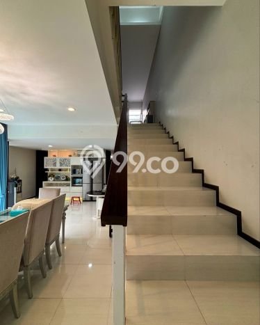 Dijual Rumah Mewah Elegan Dengan View Eksklusif di Pondok Indah, Jakarta Selatan Dijual Rumah Mewah Elegan Dengan View Eksklusif di Pondok Indah, Jakarta Selatan