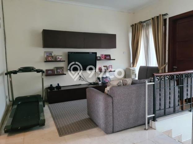 Rumah Mewah LB 250m2 Siap Pakai Desain Elegan di Kemang, Jakarta Selatan Rumah Mewah LB 250m2 Siap Pakai Desain Elegan di Kemang, Jakarta Selatan