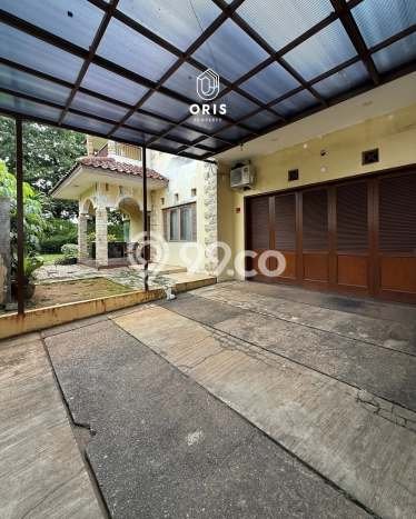 Rumah Elit Modern Tanpa Renovasi di Cipete Jakarta Selatan Rumah Elit Modern Tanpa Renovasi di Cipete Jakarta Selatan