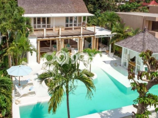 HARGA TERBAIK! Vila Kawasan Kuta Selatan, Luas 300m2m², Lokasi Prima HARGA TERBAIK! Vila Kawasan Kuta Selatan, Luas 300m2m², Lokasi Prima