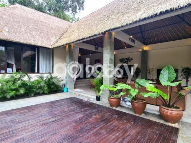 INVESTASI POTENSIAL! Vila di Kediri, Area 540m2m², Area Berkembang INVESTASI POTENSIAL! Vila di Kediri, Area 540m2m², Area Berkembang