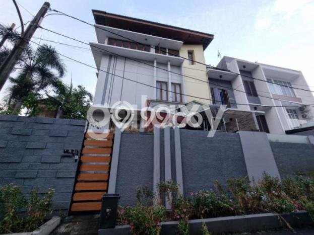 Siap Huni Rumah Mewah 10 Kamar di Kelapa Gading Dekat ke Mana Saja Siap Huni Rumah Mewah 10 Kamar di Kelapa Gading Dekat ke Mana Saja
