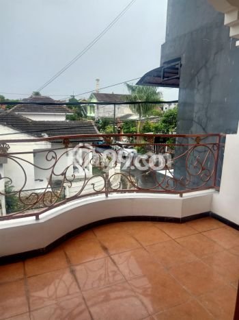 Rumah Minimalis 4 KT di Griya Shanta Malang Rumah Minimalis 4 KT di Griya Shanta Malang