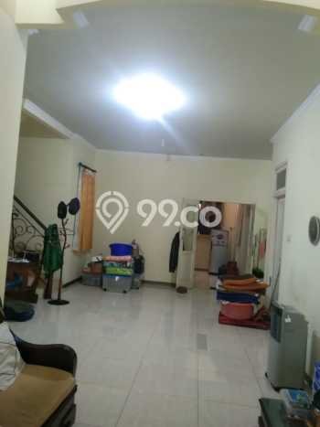 Rumah Mewah LB 360m2 Siap Pakai Desain Elegan di Kebonsari, Surabaya Rumah Mewah LB 360m2 Siap Pakai Desain Elegan di Kebonsari, Surabaya